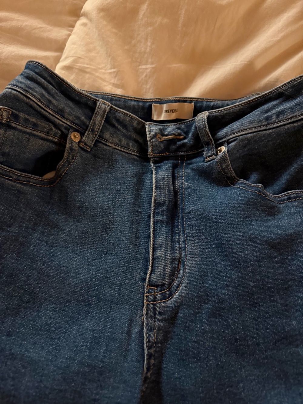 Forever 21 Women's Wide Leg Jeans in Dark Blue
